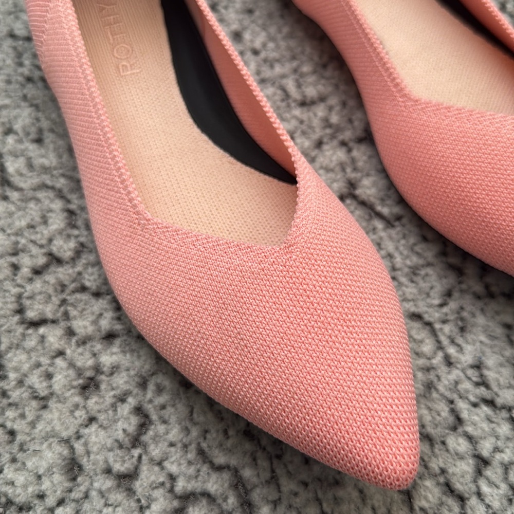 Light Pink Rothy’s Size 7 - Picture 9 of 11